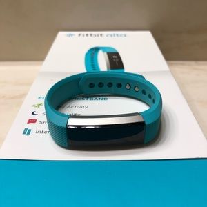 Fitbit Alta with Box and Charger